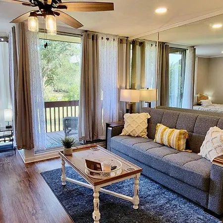 Lakeside Villa - Quite Location, Walk To The Pool And To The Country Club Diamondhead Exterior photo